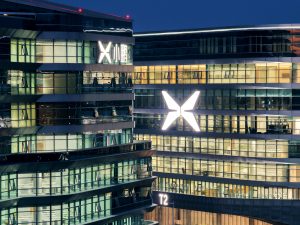 小鹏P7重塑新能源车打法：不卷价格卷“进化”_华夏商业网_华夏商业网_华夏财经_华夏资讯