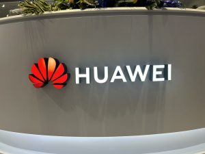 华为发布“韬(τ)定律”:中国首提半导体演进新原则,芯片产业换道破局摩尔极限_华夏商业网_华夏商业网_华夏财经_华夏资讯