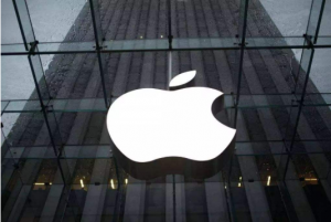 苹果首款折叠屏iPhone Duo遭内屏开裂投诉,官方承认“少量设备”受影响_华夏商业网_华夏商业网_华夏财经_华夏资讯